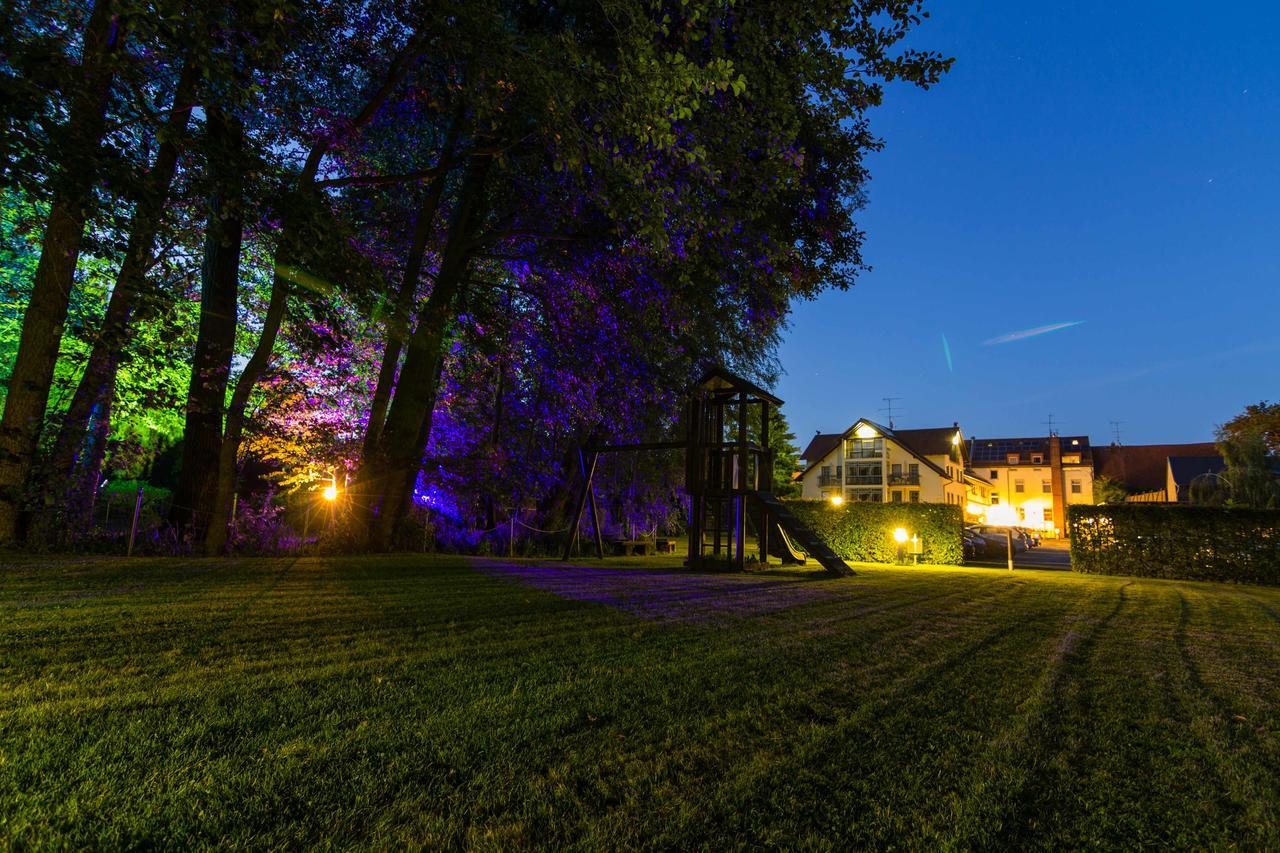 Hotel & Restaurant Am Alten Rhin Neuruppin Eksteriør bilde